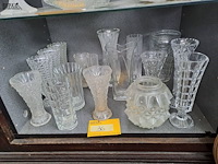 Lot 36 - lot verzameling glazen vazen - afbeelding 1 van  1