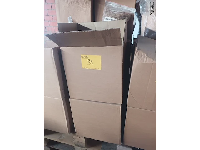 Lot 36 - rookmot rode wijnvaten 1 kg. 15 stuks - afbeelding 1 van  2