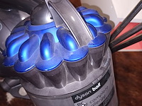Lot 36 - stofzuiger dyson - afbeelding 3 van  3