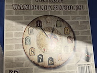 Lot 36 - vintage klok rond, nieuw 3 dozen - afbeelding 2 van  2