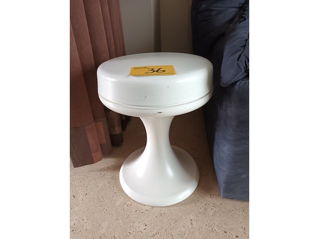 Lot 36 - vintage kruk emsa - afbeelding 1 van  4