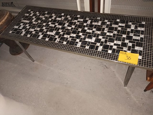 Lot 36 - vintage salontafel - afbeelding 1 van  4