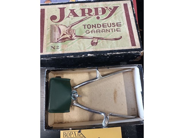 Lot 36 - vintage tondeuse en scheermes - afbeelding 3 van  3
