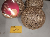 Lot 360 - decoratieverlichting. 3 stuks - afbeelding 1 van  3