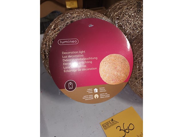 Lot 360 - decoratieverlichting. 3 stuks - afbeelding 2 van  3