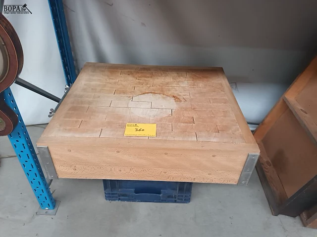Lot 360 - kapblok - afbeelding 1 van  3