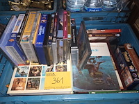 Lot 361 - boeken, dvd’s en videocassettes. 29 stuks - afbeelding 1 van  3