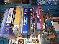 Lot 361 - boeken, dvd’s en videocassettes. 29 stuks - afbeelding 2 van  3
