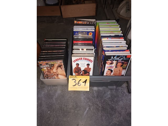 Lot 361 - gay porno - afbeelding 1 van  3