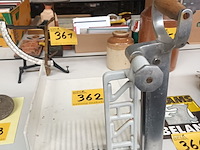 Lot 362 - antieke snijmachine sast - afbeelding 2 van  3