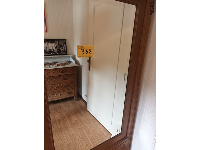 Lot 362 - art nouveau kleerkast - afbeelding 2 van  7