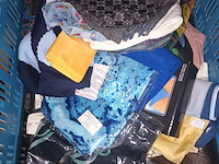 Lot 362 - sjaals en bont - afbeelding 2 van  5