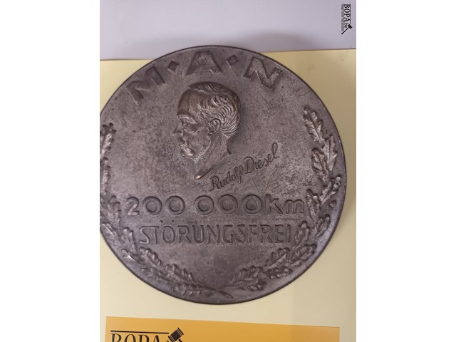 Lot 363 - medaillon man - afbeelding 2 van  3