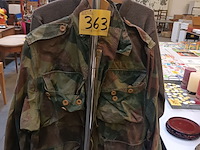 Lot 363 - militaire kledij. 26 stuks - afbeelding 1 van  5