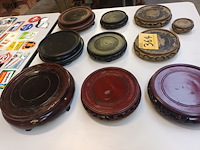 Lot 364 - chinese sokkels. 10 stuks - afbeelding 4 van  4