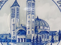 Lot 364 - delft glas nijmegen sierbord - afbeelding 3 van  3