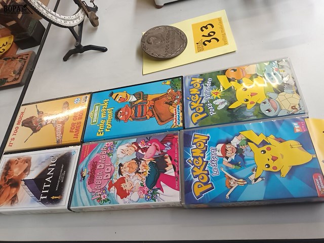 Lot 364 - video cassettes. 6 stuks - afbeelding 2 van  4