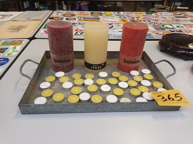 Lot 365 - plateau met kaarsen - afbeelding 4 van  4