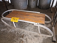 Lot 365 - slede - afbeelding 2 van  3