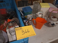 Lot 366 - keukengerei - afbeelding 1 van  4
