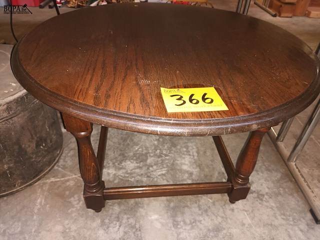 Lot 366 - ronde salontafel - afbeelding 3 van  3