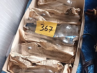 Lot 367 - glazen voor olielampen. 6 stuks - afbeelding 1 van  3