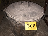 Lot 367 - zinken kuip met deksel - afbeelding 3 van  3