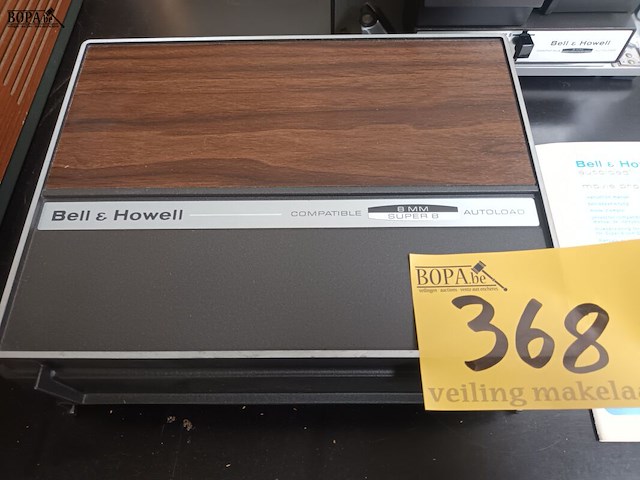 Lot 368 - movie projector - afbeelding 4 van  4