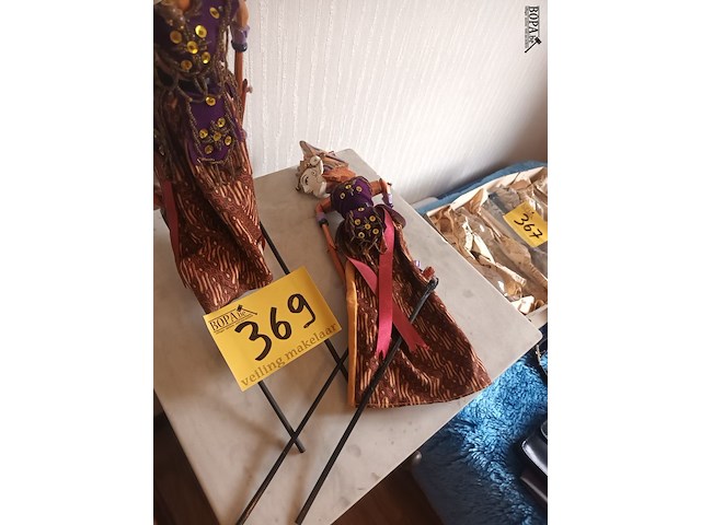 Lot 369 - popjes. 2 stuks - afbeelding 4 van  4