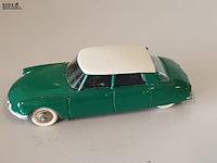 Lot 37 - auto’s op schaal. 6 stuks - afbeelding 4 van  9