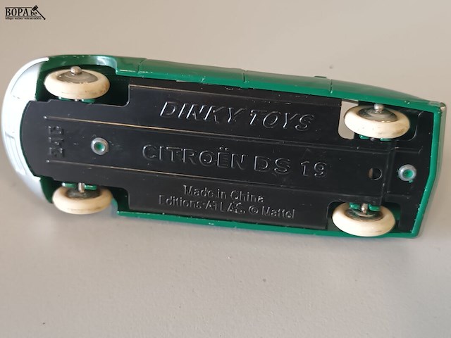 Lot 37 - auto’s op schaal. 6 stuks - afbeelding 5 van  9