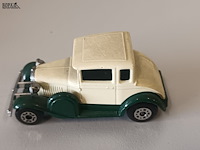 Lot 37 - auto’s op schaal. 6 stuks - afbeelding 8 van  9