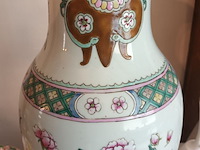 Lot 37 - chinese vaas - afbeelding 3 van  7