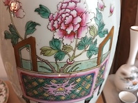 Lot 37 - chinese vaas - afbeelding 4 van  7
