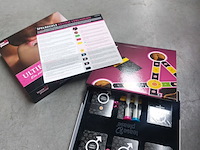 Lot 37 - erotisch spel voor 2 en satisfyer - afbeelding 5 van  5