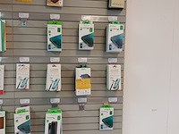 Lot 37 - gsm screen protector. 78 stuks - afbeelding 1 van  5