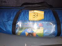 Lot 37 - iglo tent - afbeelding 4 van  4
