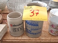 Lot 37 - keramiek bierpot. 2 stuks - afbeelding 1 van  3