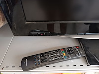 Lot 37 - panasonic tv - afbeelding 2 van  2