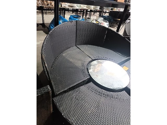 Lot 37 - rond lounge set - afbeelding 3 van  4