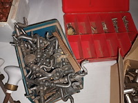 Lot 37 - schuurpapier en deur/kastbeslag - afbeelding 4 van  7