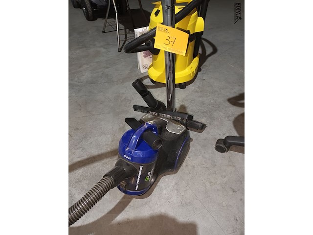 Lot 37 - stofzuiger quigg - afbeelding 1 van  3