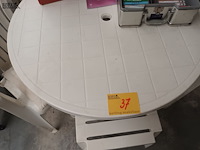 Lot 37 - tuinset - afbeelding 4 van  4