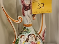 Lot 37 - vaas capodimonte - afbeelding 1 van  5