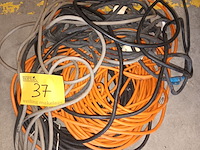 Lot 37 - verlengkabels. 4 stuks - afbeelding 1 van  3