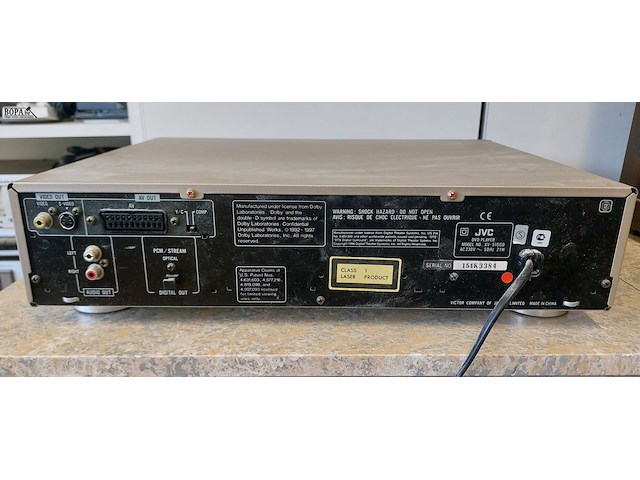 Lot 37 - videorecorder sanyo en cd/dvd-speler jvc - afbeelding 6 van  6