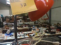Lot 37 - vintage oranje lamp