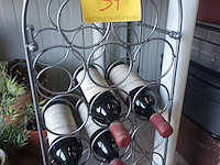 Lot 37 - wijnrek met oude wijnen. 5 stuks - afbeelding 1 van  3