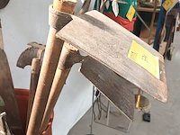 Lot 370 - tuingereedschap. 11 stuks - afbeelding 4 van  4