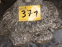 Lot 371 - betonnen parasolvoet - afbeelding 2 van  2